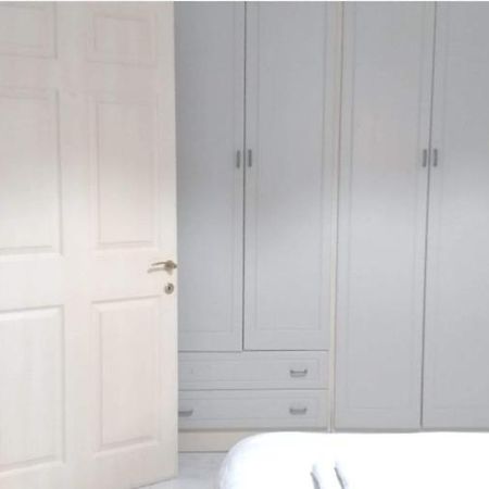 Private Room In Wonderful Sea View Apartment เซนต์พอลส์เบย์ ภายนอก รูปภาพ